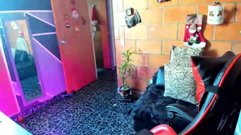 Adam Valencia online show from 20, 1, 2025