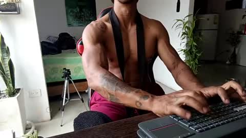 Adam Valencia online show from 17, 4, 2026