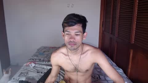 Snapshot of adam_x256 chatting on 18, 12, 2024 instagram adam x256 online show from 18, 12, 2024