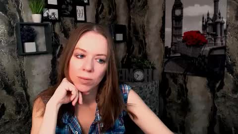 adamais_ online show from 22, 12, 2025