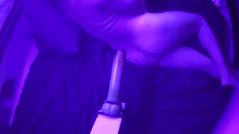 adamineve online show from 10, 2, 2025