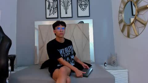 Adams Bobby online show from 3, 12, 2025