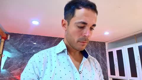 Im Adams Sanz online show from 28, 3, 2026