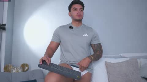 Adan Johns online show from 20, 6, 2026
