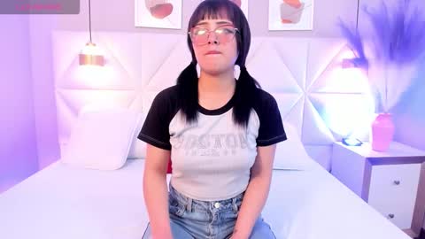 Snapshot of adara_carter_ chatting on 23, 9, 2025 adara_carter_ online show from 23, 9, 2025