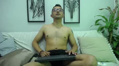 addam_hunter online show from 8, 11, 2025