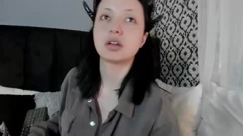 Snapshot of adeelinee chatting on 22, 6, 2026 Ade online show from 22, 6, 2026
