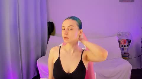 Adelle online show from 10, 3, 2026