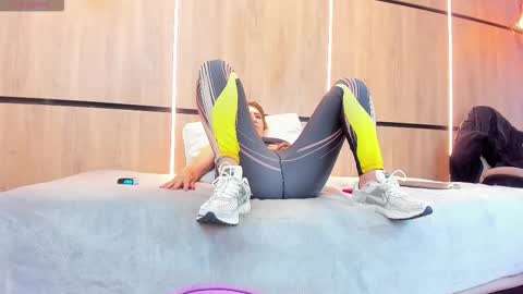 adela chase online show from 6, 1, 2026