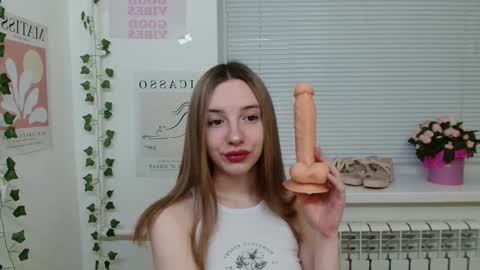 Snapshot of adele0_0 chatting on 15, 2, 2025 Adele online show from 15, 2, 2025