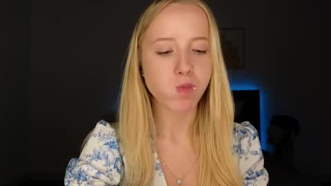 Snapshot of adele_armas chatting on 3, 6, 2026 Adele online show from 3, 6, 2026