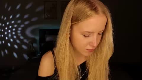 Snapshot of adele_armas chatting on 10, 6, 2026 Adele online show from 10, 6, 2026
