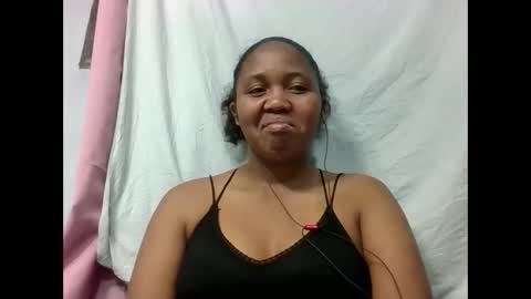 Snapshot of adelealy chatting on 8, 10, 2025 adelealy online show from 8, 10, 2025