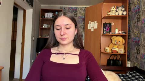 Snapshot of adeleapel chatting on 2, 4, 2026 Poly online show from 2, 4, 2026