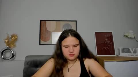 Snapshot of adelecruzz chatting on 1, 3, 2025 adelecruzz online show from 1, 3, 2025