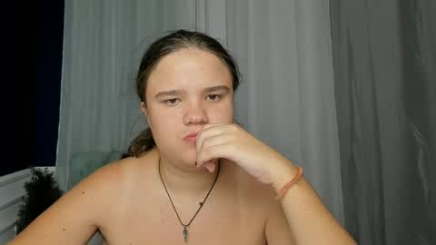 Snapshot of adelecruzz chatting on 27, 9, 2025 adelecruzz online show from 27, 9, 2025