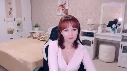 Snapshot of adelemoran chatting on 15, 12, 2024 AdeleMoran online show from 15, 12, 2024