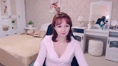 Snapshot of adelemoran chatting on 16, 12, 2024 AdeleMoran online show from 16, 12, 2024
