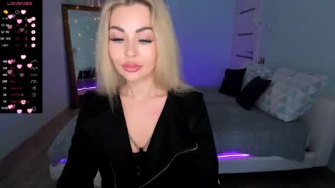 Snapshot of adeleroberts chatting on 21, 2, 2025 Adele online show from 21, 2, 2025