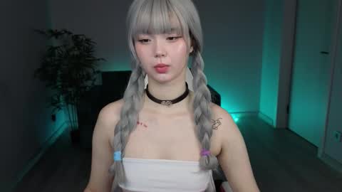 adelina__flower online show from 18, 3, 2026