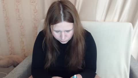 adelinalawson online show from 19, 12, 2024