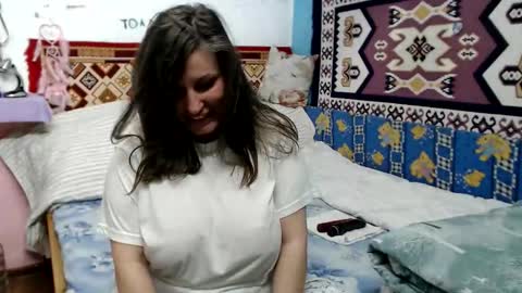 adelinemilf online show from 31, 3, 2026