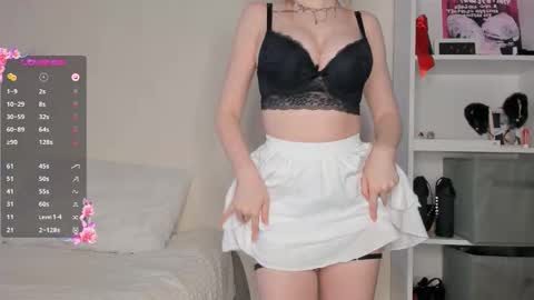 adelins_peach online show from 15, 1, 2026