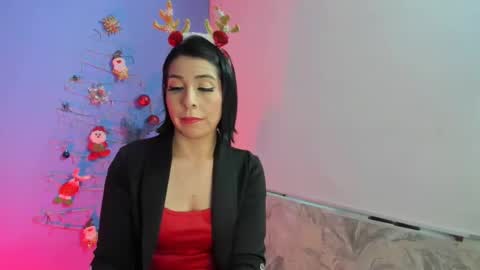 Adelle online show from 29, 12, 2024