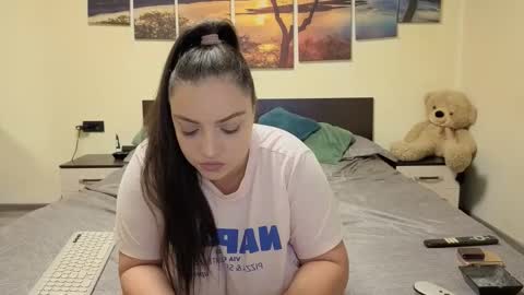 Adellineee online show from 30, 3, 2026