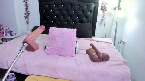  Adila  online show from 13, 4, 2026