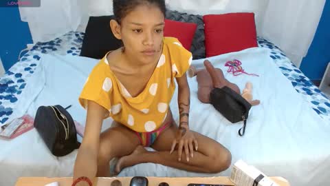 adisson_petite1 online show from 1, 12, 2025