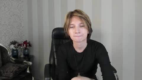 Snapshot of adonbev chatting on 27, 3, 2026 adonbev online show from 27, 3, 2026