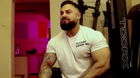 Adonis online show from 24, 10, 2025