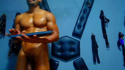 adonisdios online show from 11, 5, 2026