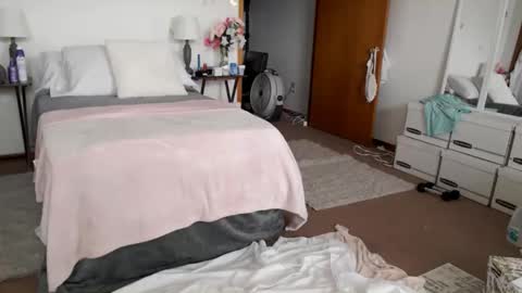 adorable22 online show from 11, 3, 2026