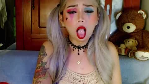 Snapshot of adorableslutxxx chatting on 1, 12, 2024 jasmine online show from 1, 12, 2024
