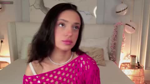 adoracortes online show from 29, 11, 2025