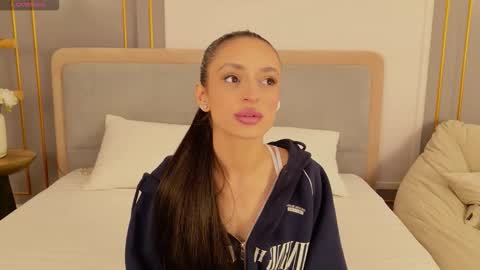 adoracortes online show from 19, 3, 2026