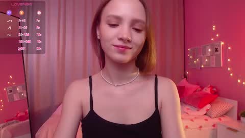 Snapshot of adria_arjona chatting on 14, 6, 2026 Eva online show from 14, 6, 2026