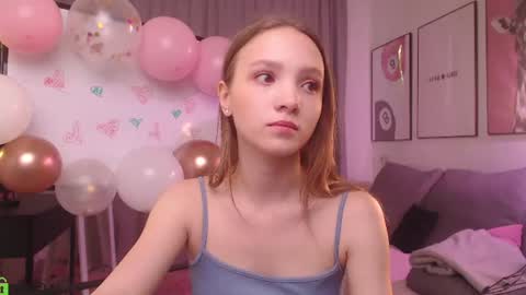 Snapshot of adria_arjona chatting on 5, 7, 2026 Eva online show from 5, 7, 2026