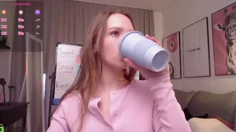 Snapshot of adria_arjona chatting on 14, 7, 2026 Eva online show from 14, 7, 2026