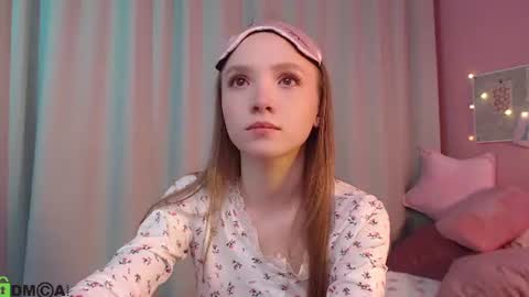 Snapshot of adria_arjona chatting on 20, 7, 2026 Eva online show from 20, 7, 2026