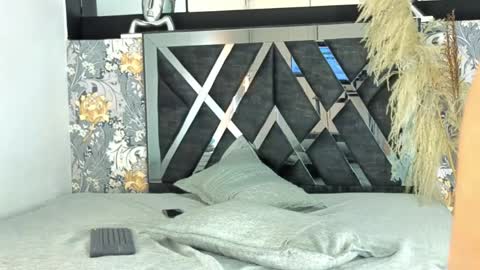 Adrian and Camii online show from 8, 4, 2026