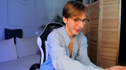 Snapshot of adrian_di chatting on 9, 12, 2024 Adrian online show from 9, 12, 2024