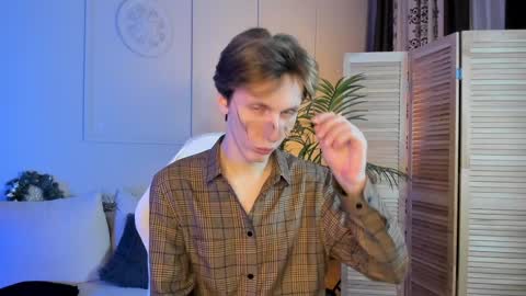 Snapshot of adrian_di chatting on 21, 12, 2024 Adrian online show from 21, 12, 2024