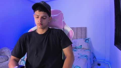 ADRIAN online show from 4, 4, 2026