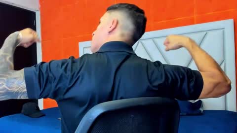   online show from 13, 10, 2025