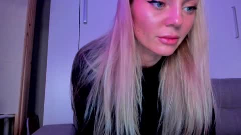Snapshot of adriana_coy_ chatting on 26, 1, 2025 Adriana online show from 26, 1, 2025