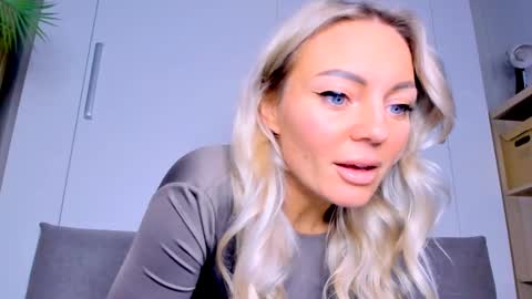 Snapshot of adriana_coy_ chatting on 10, 3, 2025 Adriana online show from 10, 3, 2025