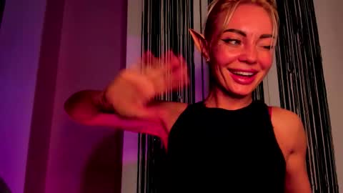 Adriana online show from 25, 10, 2025